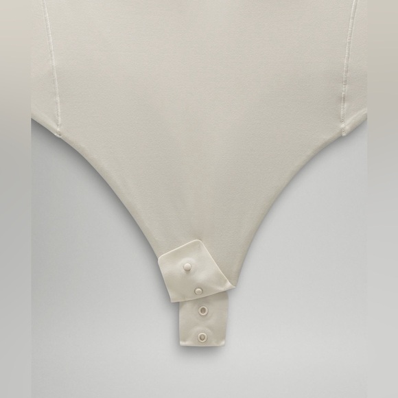 🍋 Lululemon Wundermost Ultra-Soft Nulu High-Neck Sleeveless Bodysuit, NWT - Picture 11 of 16